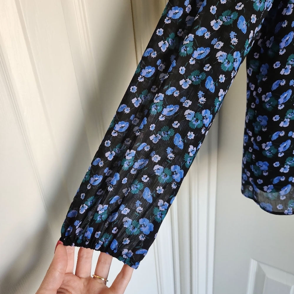 J Crew‎ Mockneck Floral Long Sleeve Blouse Sheer Flowy Size Medium - Picture 6 of 7